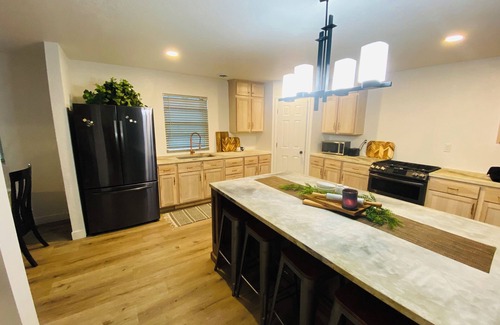 Shipshewana Casa | Secluded, handcrafted 4-bedroom house in Amish country, Shipshewana