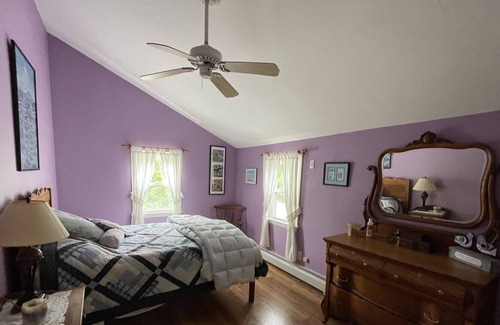Misquamicut Apartamento | Secluded Hideaway minutes from the ocean