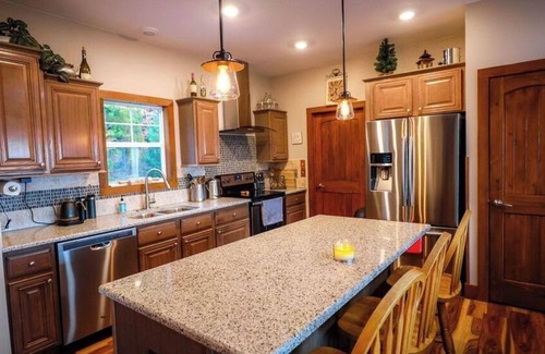 Brevard Casa | Secluded home on top of Rich Mtn w/ long range million dollar view, Brevard NC.