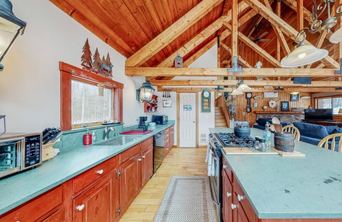 Winhall Casa | Secluded home with deck, hot tub, wood-burning fireplace, fast WiFi - great view