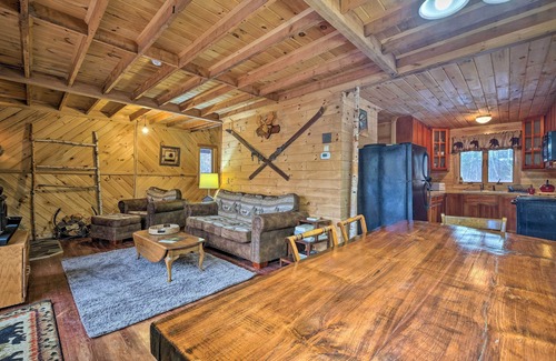Johnsburg Cabina | ¡NUEVO! Escape al aire libre aislado de Adirondacks con bañera de hidromasaje