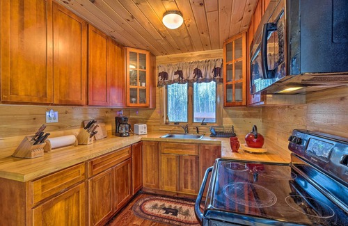 Johnsburg Cabina | ¡NUEVO! Escape al aire libre aislado de Adirondacks con bañera de hidromasaje