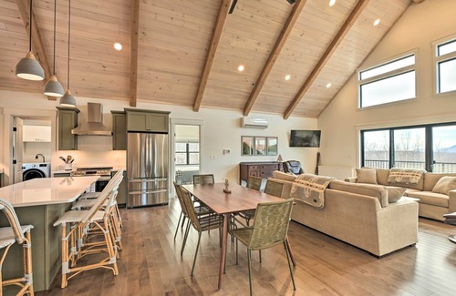 Carrabassett Valley Casa | Secluded Kingfield Abode w/ Idyllic Mtn Views
