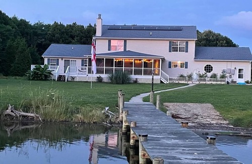 Point Lookout Casa | Secluded lake front home in Southern Maryland - Fish, Kayak, Relax