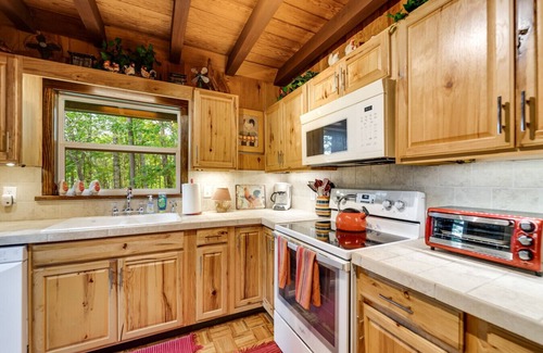 Cullowhee Casa | Secluded Lake Glenville Compound Prime Lake View