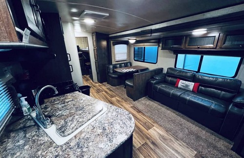 Bridgeport Casa | Secluded Lakeside RV Experience