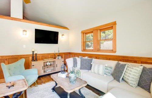 Livingston Casa | Secluded Livingston Retreat with Deck and Fire Pit!
