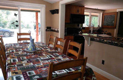 Wilmington Casa | Refugio aislado cerca de Whiteface Mountain y Adirondack Wildlife Refuge con jacuzzi