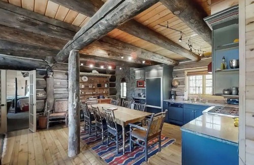 Granby Cabina | Secluded log cabin along serene Hurd Creek ♥