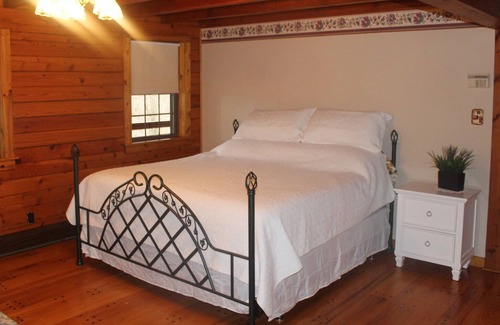 Birdsboro Casa | Secluded Log home in a very peaceful setting.