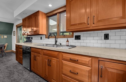 Logan Cabina | Secluded Luxury A-frame, Stone Wood Burning Fireplace, Hot Tub, Foosball & Views