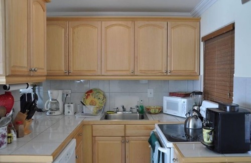 Makaha Condominio | ¡Lujo aislado en la playa!