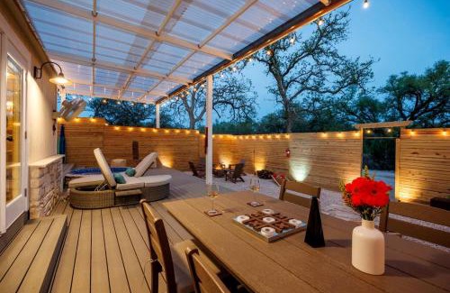 Wimberley Casa | Secluded Luxury Couples Cabin with a Sauna and a Pool, Perfect for a Romantic Weekend in Texas Hill Country