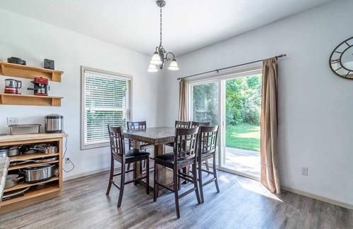 Fort Wayne Casa | Secluded Luxury Stay with Pond, Pool & Playset
