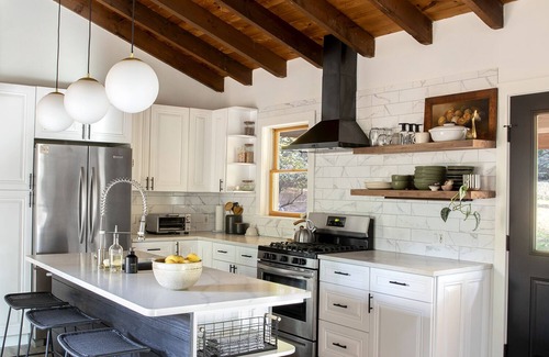 Lexington Casa | Secluded Modern Mountain Home