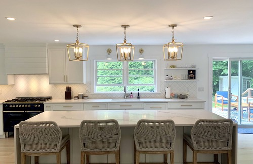 Montauk Casa | RENOVACIÓN DE LUJO PARA 2019! Montauk Inicio con piscina + paseo a Ocean Beach