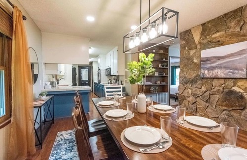 Moravian Falls Cabina | Secluded Mountain Top Cabin | Fire Pit | Fireplace