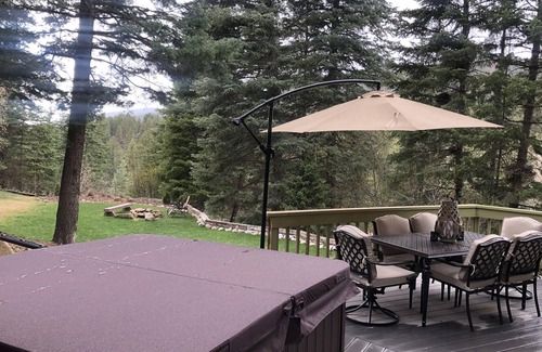Durango - Purgatory Casa | Secluded Mountain Cabin - Hot Tub - 20 Min to Downtown Durango