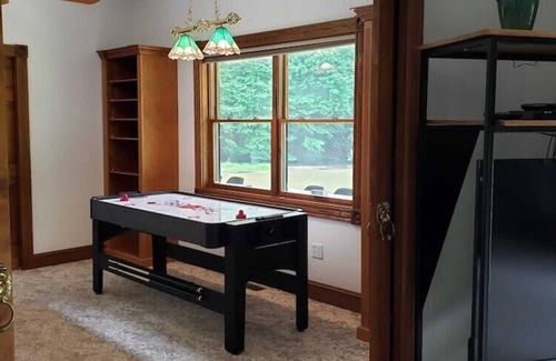 Piper Gap Casa | Secluded Mountain Lakehouse, Pets Welcome