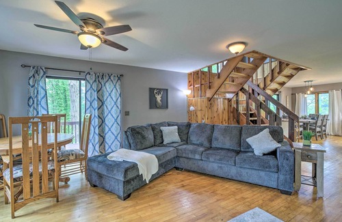 Clyde Casa | Secluded, Mountaintop Getaway w/ Fire Pit!