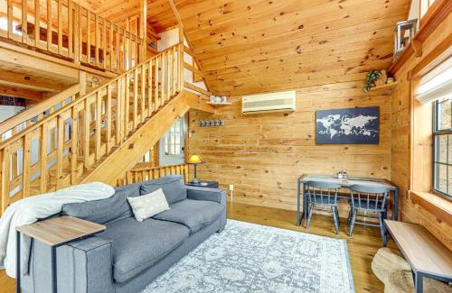 Murphy Casa | Secluded Mtn-View Cabin with Fireplaces in Murphy!