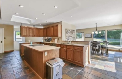 Langley Casa | Secluded Oasis: 5 Acre Retreat