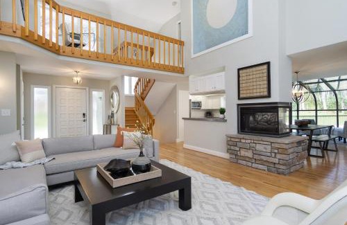 Fairview Casa | Secluded oasis in Asheville! GAME room MOVIE theater HOT tub - 20 min to Biltmore!