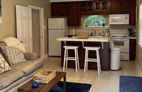 Covington Casa | Secluded Palm Hideaway w/ Resort Style Pool
