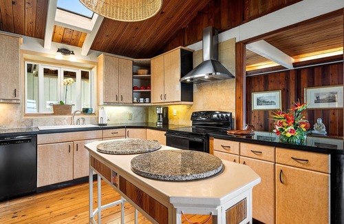 Holualoa Casa | Aislado | Impresionante | Vista al mar | Comienza a $ 199 / Nt