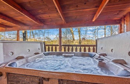 Caton Casa | Secluded, private, romantic Four Bears cabin
