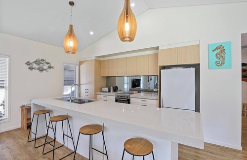 Amity Point Casa | Secluded & Private Stunning Beach House