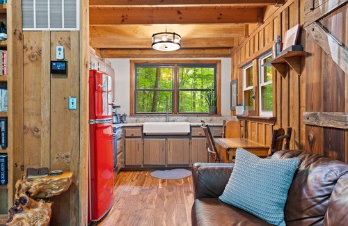Campton Cabina | Aislado Red River Gorge Pet-Friendly Cabina en 3 acres (Serenity Falls)