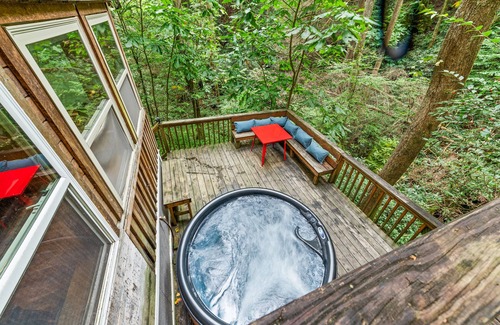 Campton Cabina | Aislado Red River Gorge Pet-Friendly Cabina en 3 acres (Serenity Falls)
