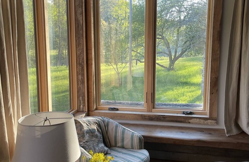 Davis Casa | Secluded River access , restored farmhouse along Dry Fork River