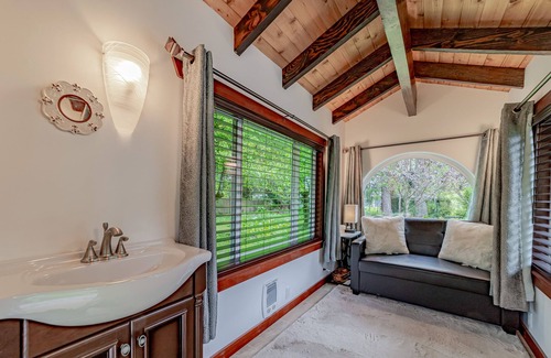 Crescent City Casa | Secluded riverfront getaway with firepit, deck, washer/dryer, & free WiFi