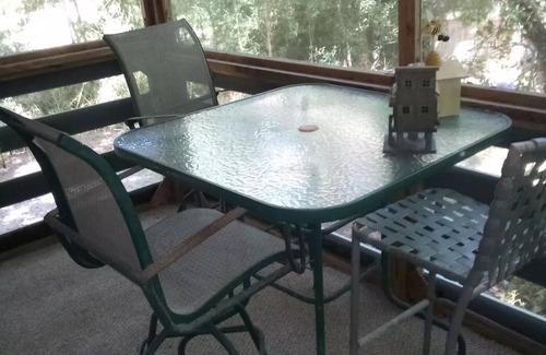 Hernando Cabaña | Secluded Riverfront Cottage