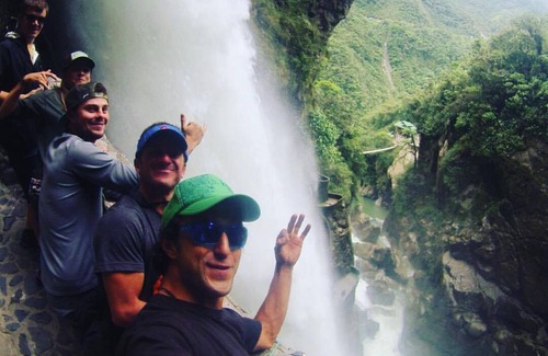 Baños de Agua Santa Cabina | Secluded romantic cabin ,nestled in an Ecuadorian canyon!