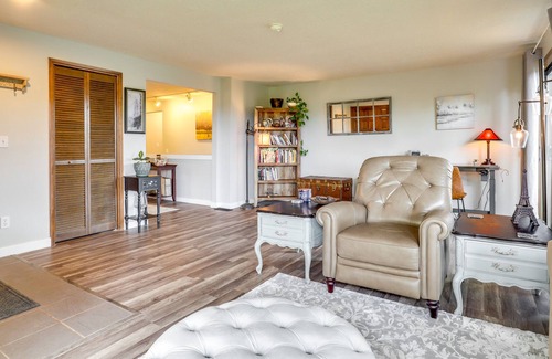 West Salem Casa | Secluded Salem Vacation Rental w/ Game Room!