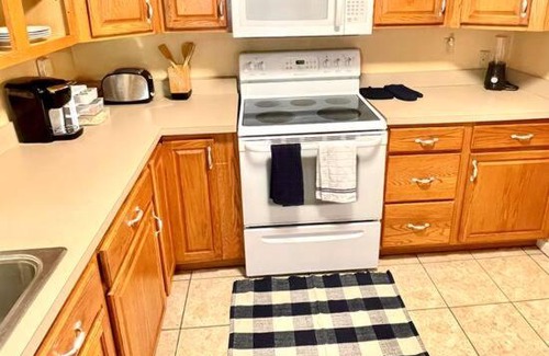 Arlington Casa | Secluded+Spacious 4BRFamily Home+Self-CheckIn+Wifi
