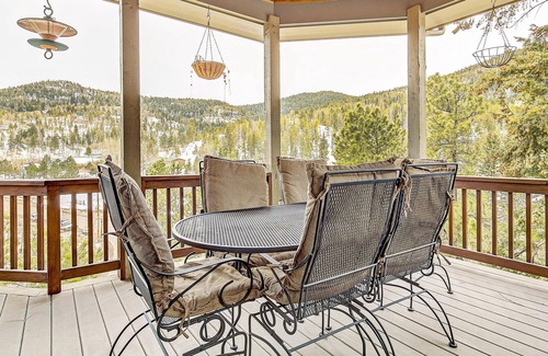 Morrison Casa | Secluded & Spacious Mountain Getaway
