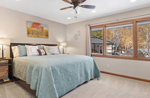 Custer Casa | Secluded Stay in a Wonderful Creekside Getaway