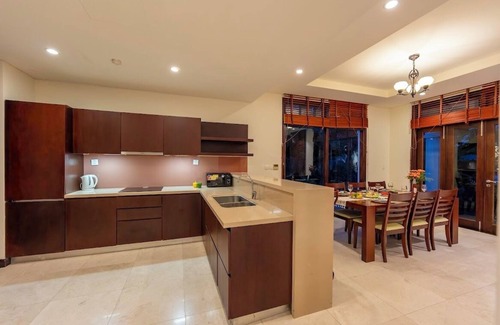 Ngu Hanh Son Complejo | Secluded Tropical villa w/Lagoon pool, Spa & beach