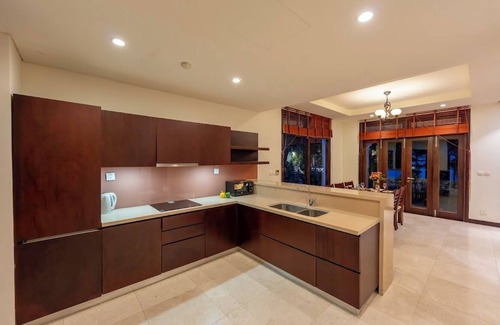 Ngu Hanh Son Complejo | Secluded Tropical villa w/Lagoon pool, Spa & beach