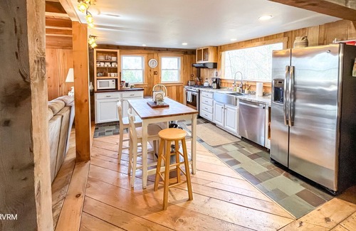Granville Casa | Secluded Vermont Mountain Getaway with Hot tub and Views!