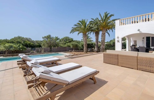 Binixiquer Villa | Villa aislada con aire acondicionado de dormitorio, piscina privada, gran terraza y jardín