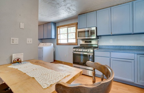 Tonasket Apartamento | Secluded Washington Cabin Near Hikes & Lakes!