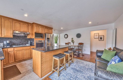 Marina Casa | Cozy home10 Minute Walk To The Beach & Short Drive to Town and Aquarium