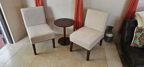 Four Roads Apartamento | Seclusion Studio Apartment.
