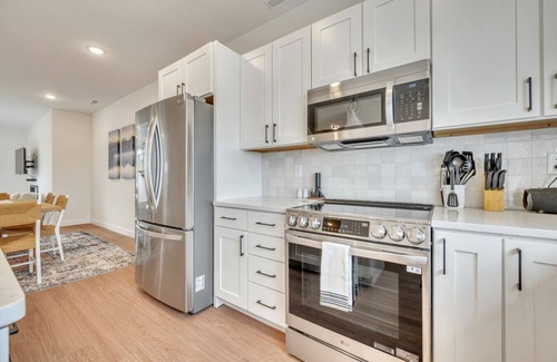 Milford Apartamento | Second Chances at the Lake in the hottest new development CentralPark Townhomes