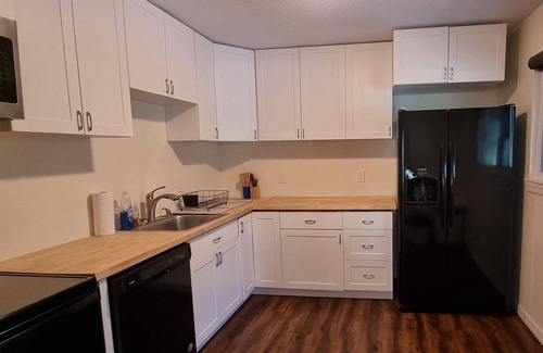 Bayou Oaks Apartamento | Second Floor 4B 4B Apartment with Disney, Netflix, Hulu, & ESPN